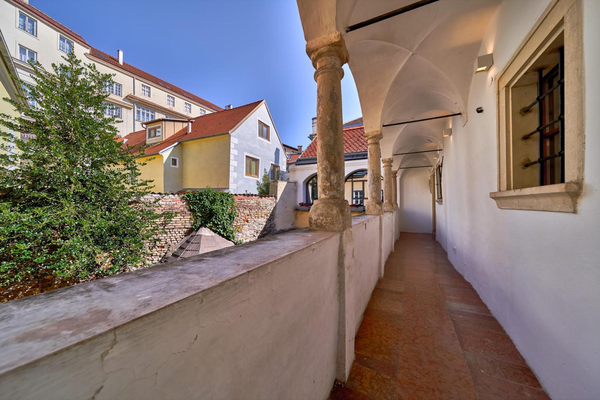 Smile Apartments "Lesehof" Krems an der Donau Exterior photo